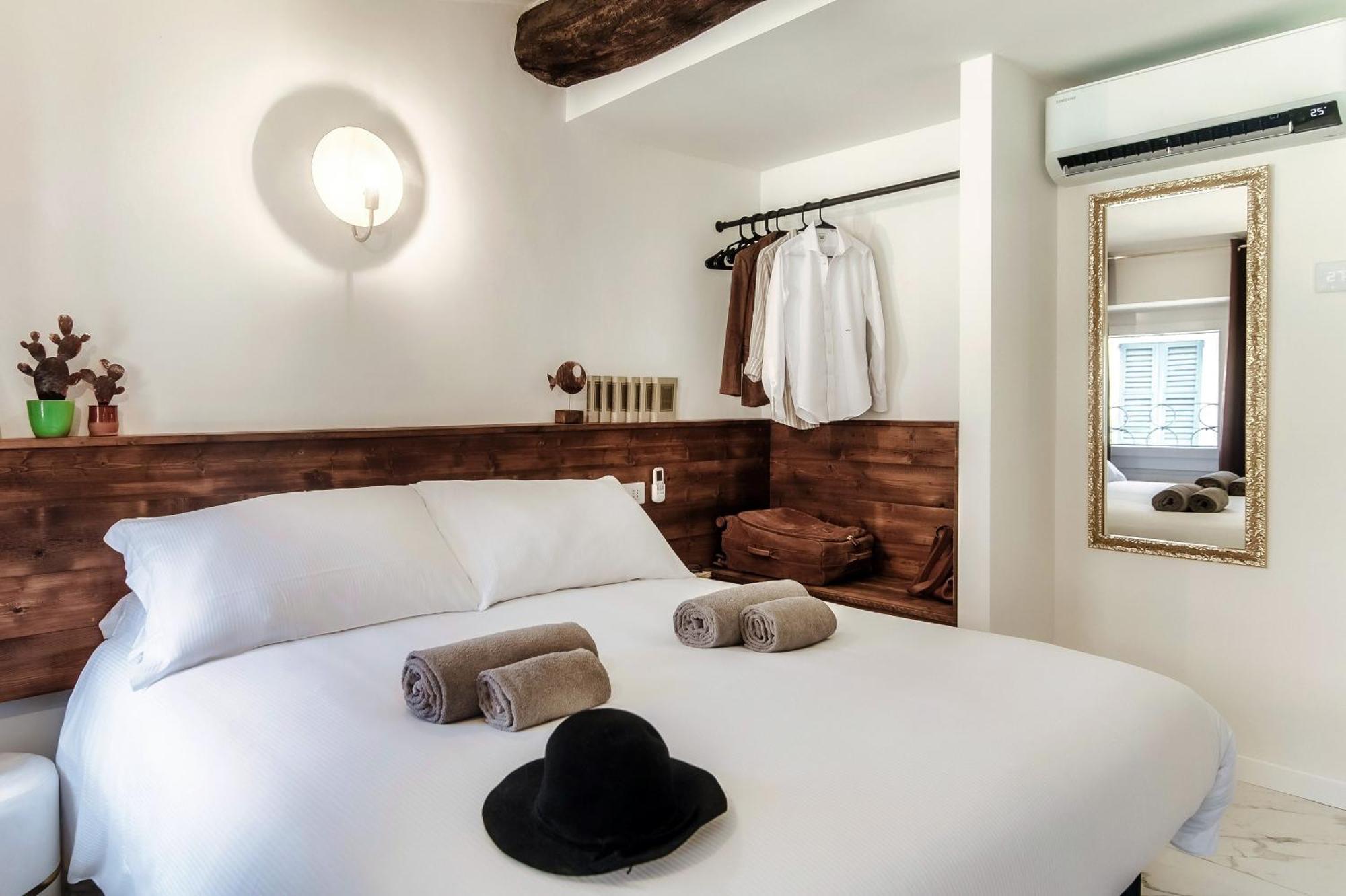 Sahara & Amazzonia Luxury Rooms- The House Of Travelers 科莫 外观 照片