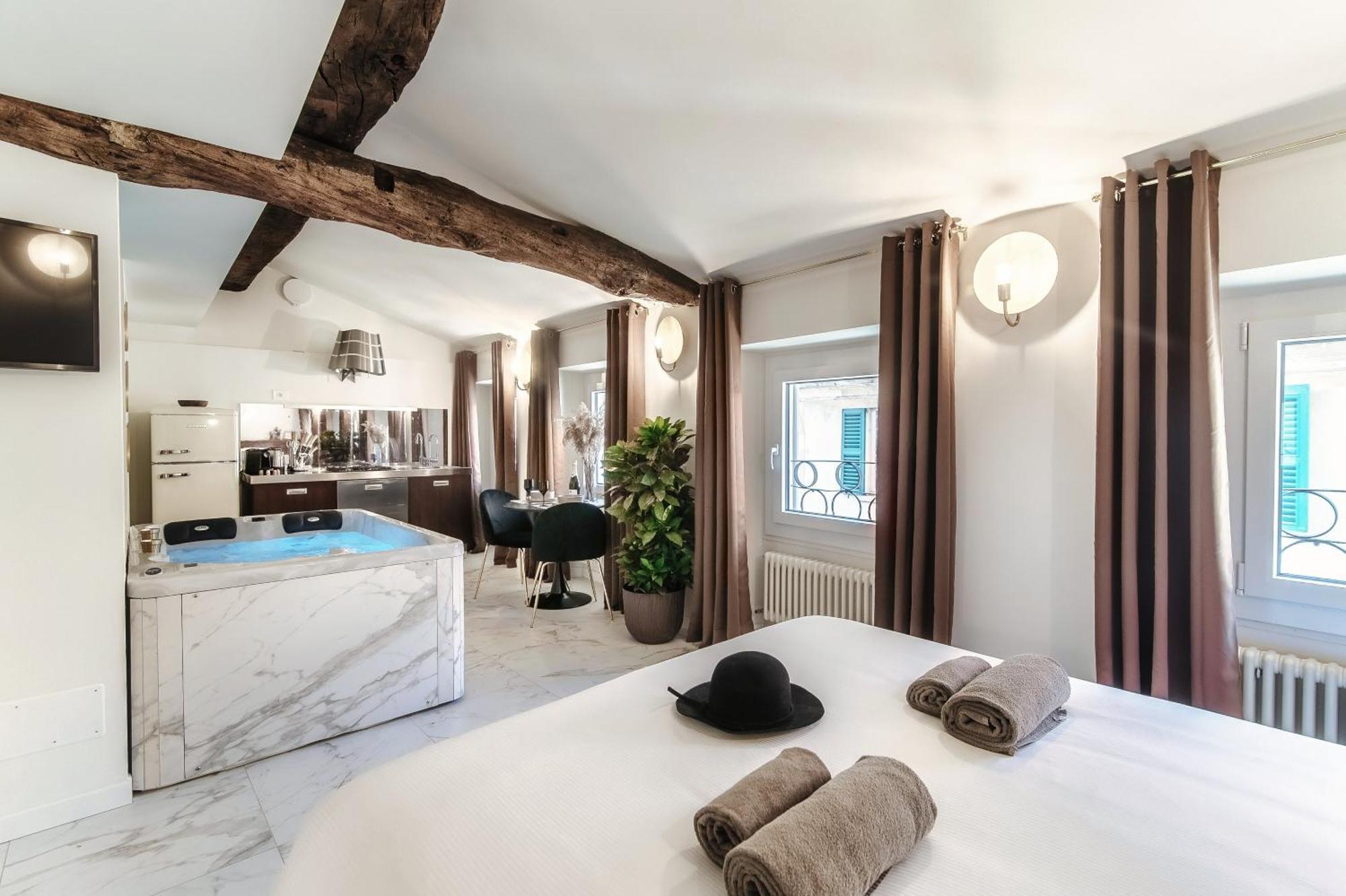Sahara & Amazzonia Luxury Rooms- The House Of Travelers 科莫 外观 照片