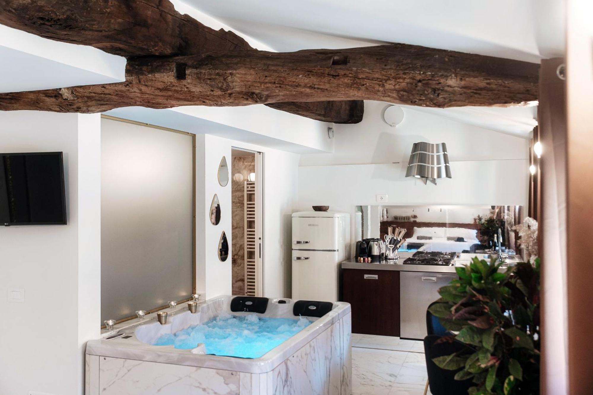 Sahara & Amazzonia Luxury Rooms- The House Of Travelers 科莫 外观 照片