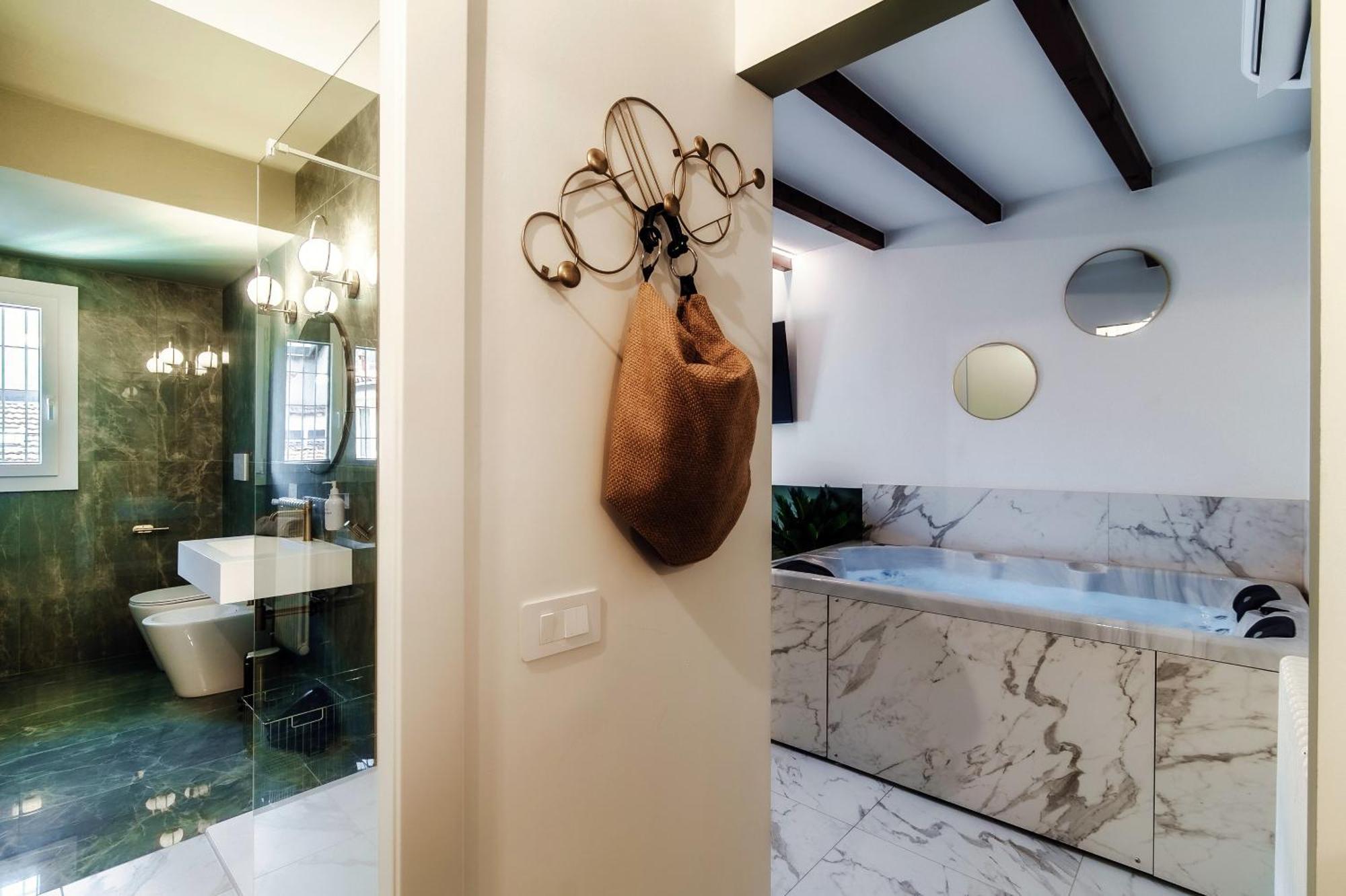 Sahara & Amazzonia Luxury Rooms- The House Of Travelers 科莫 外观 照片