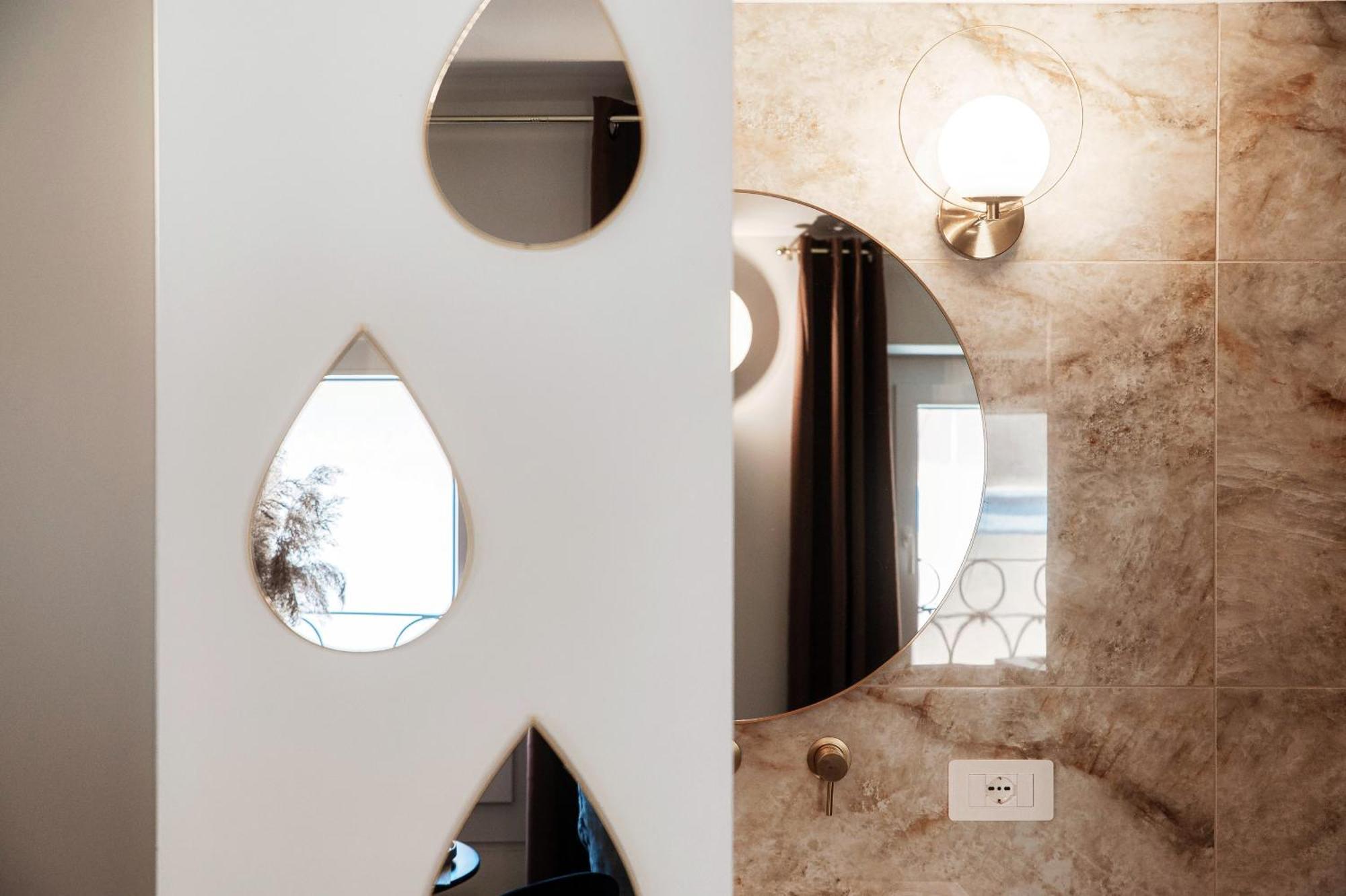 Sahara & Amazzonia Luxury Rooms- The House Of Travelers 科莫 外观 照片